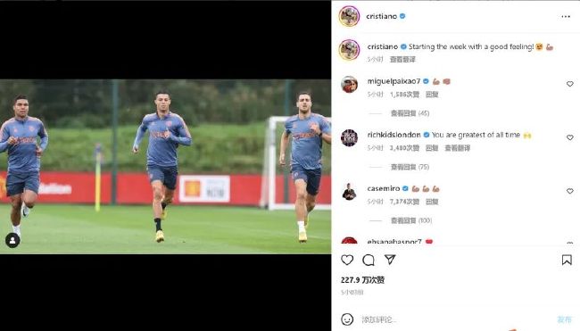 一般来说，她不是个喜欢软磨硬泡的人，她也不明白今晚自己为什么这么坚持，只是心里隐隐感觉到不安，就好似这次分离的时间，会很长很长。
